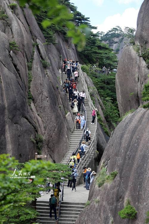 黄山主要景点有哪些-黄山主要景点有哪些图片-第2张图片 黄山主要景点有哪些-黄山主要景点有哪些图片-第2张图片